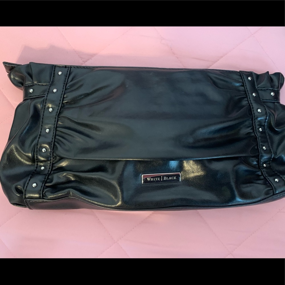 White house black market black clutch
